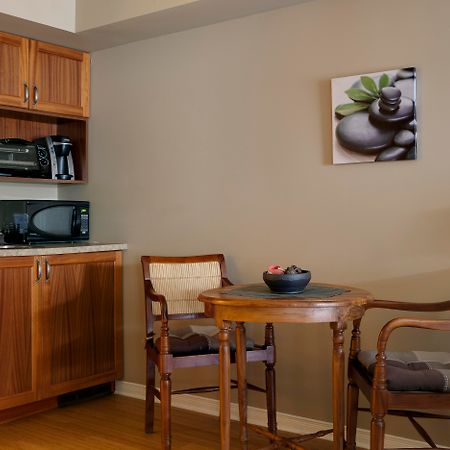 Hotel St-Sauveur Saint-Sauveur-des-Monts Екстериор снимка