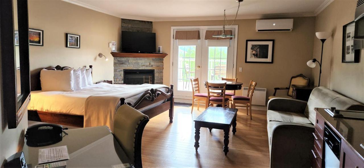 Hotel St-Sauveur Saint-Sauveur-des-Monts Екстериор снимка