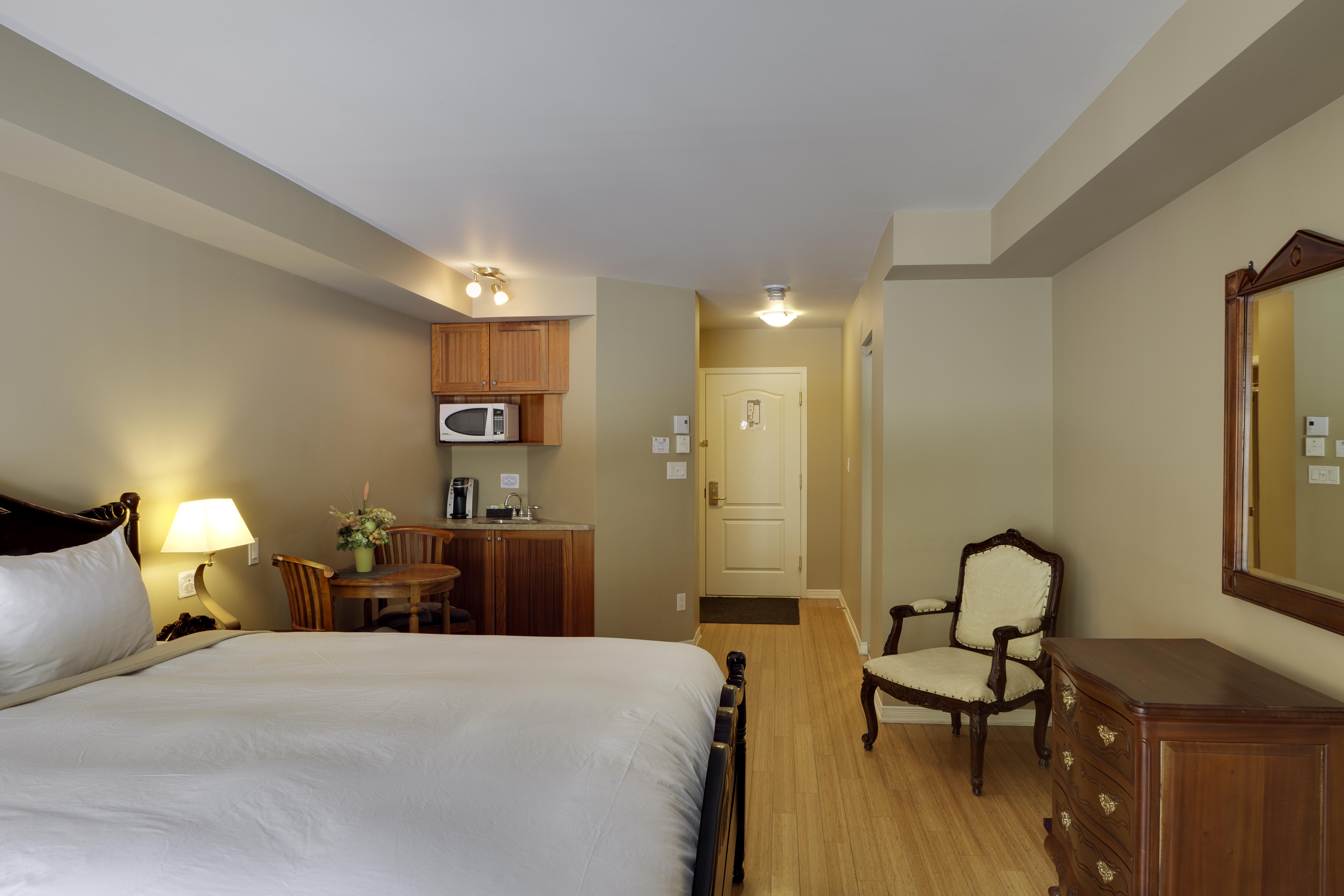 Hotel St-Sauveur Saint-Sauveur-des-Monts Екстериор снимка