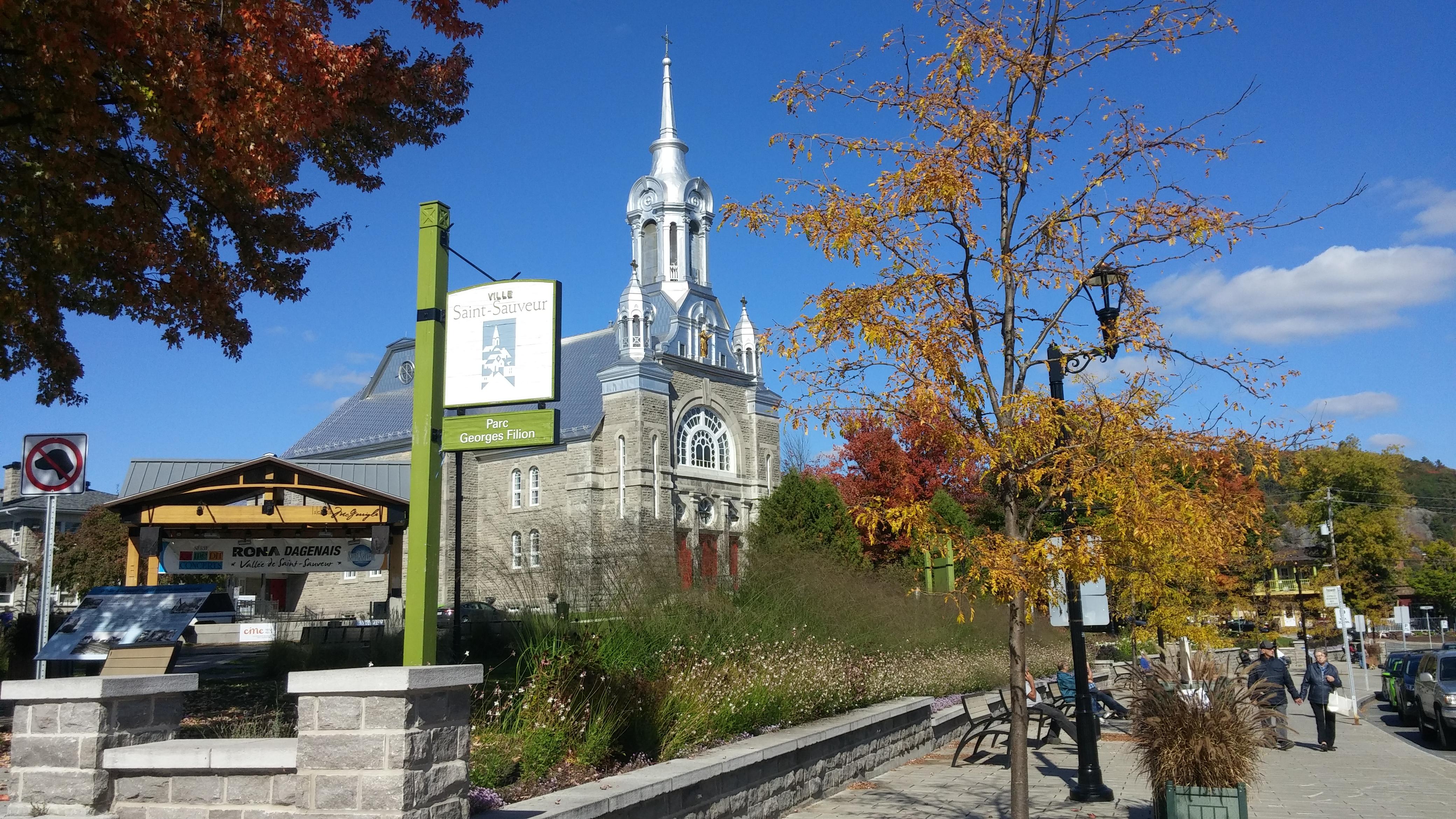Hotel St-Sauveur Saint-Sauveur-des-Monts Екстериор снимка