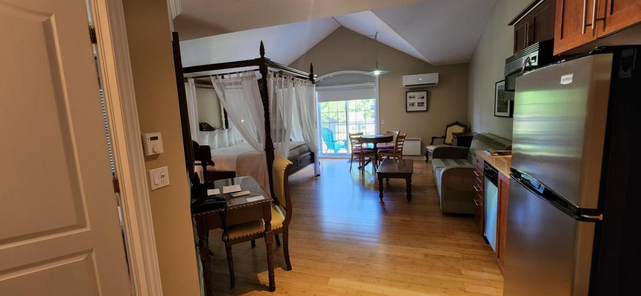 Hotel St-Sauveur Saint-Sauveur-des-Monts Екстериор снимка