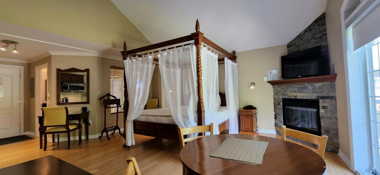 Hotel St-Sauveur Saint-Sauveur-des-Monts Екстериор снимка