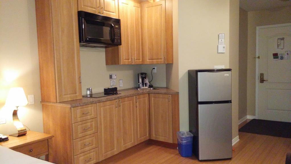 Hotel St-Sauveur Saint-Sauveur-des-Monts Екстериор снимка