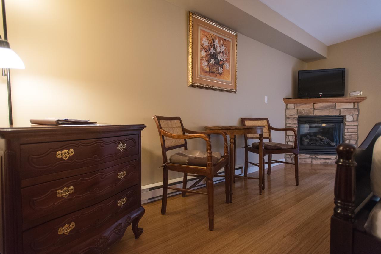 Hotel St-Sauveur Saint-Sauveur-des-Monts Екстериор снимка